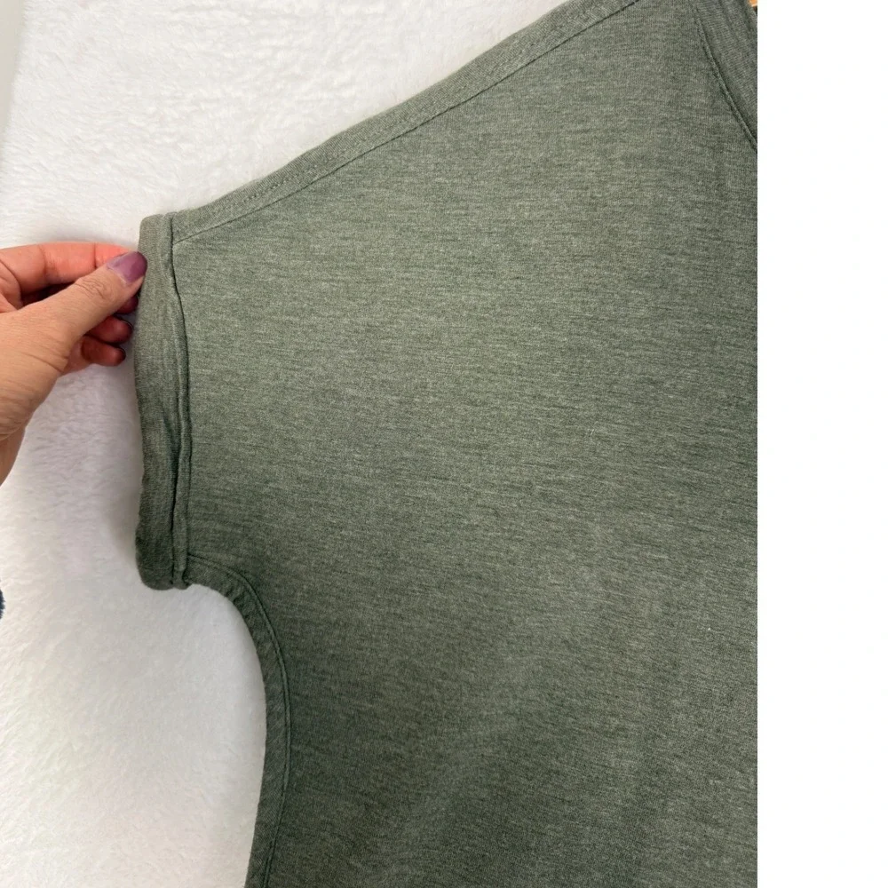 Matty M Olive Green Dolman Sleeve Tunic Top Women's Size M‎ Curved Hem So Soft!